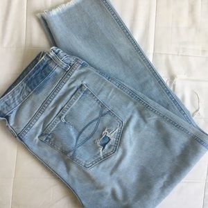 High waisted jeans!